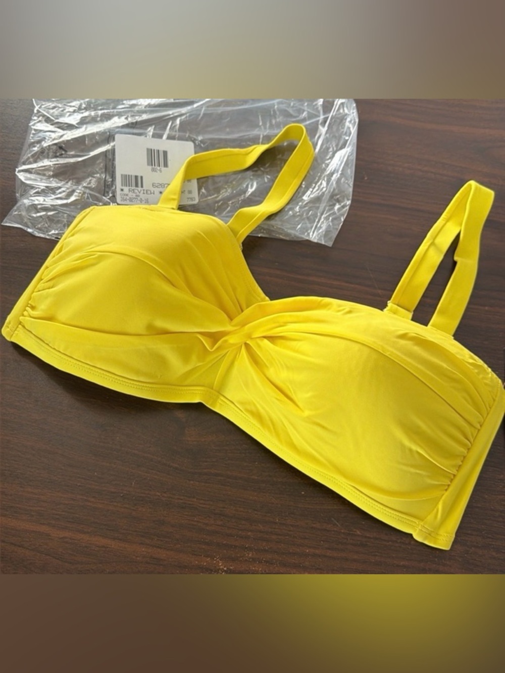 NWT Bandeau Bikini Top Bright Yellow Size 10
Swimsuits for all Valentine